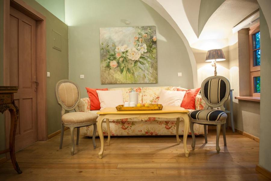 Art Boutique Hotel Buergerhaus Rust Buitenkant foto